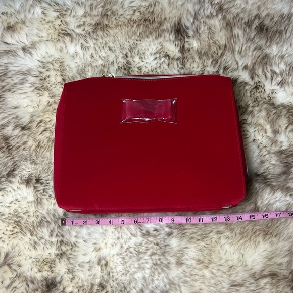 Velvety Red Estée Lauder Cosmetic Case Large, Handle, Bow, Gold Accented Zipper - Picture 3 of 16